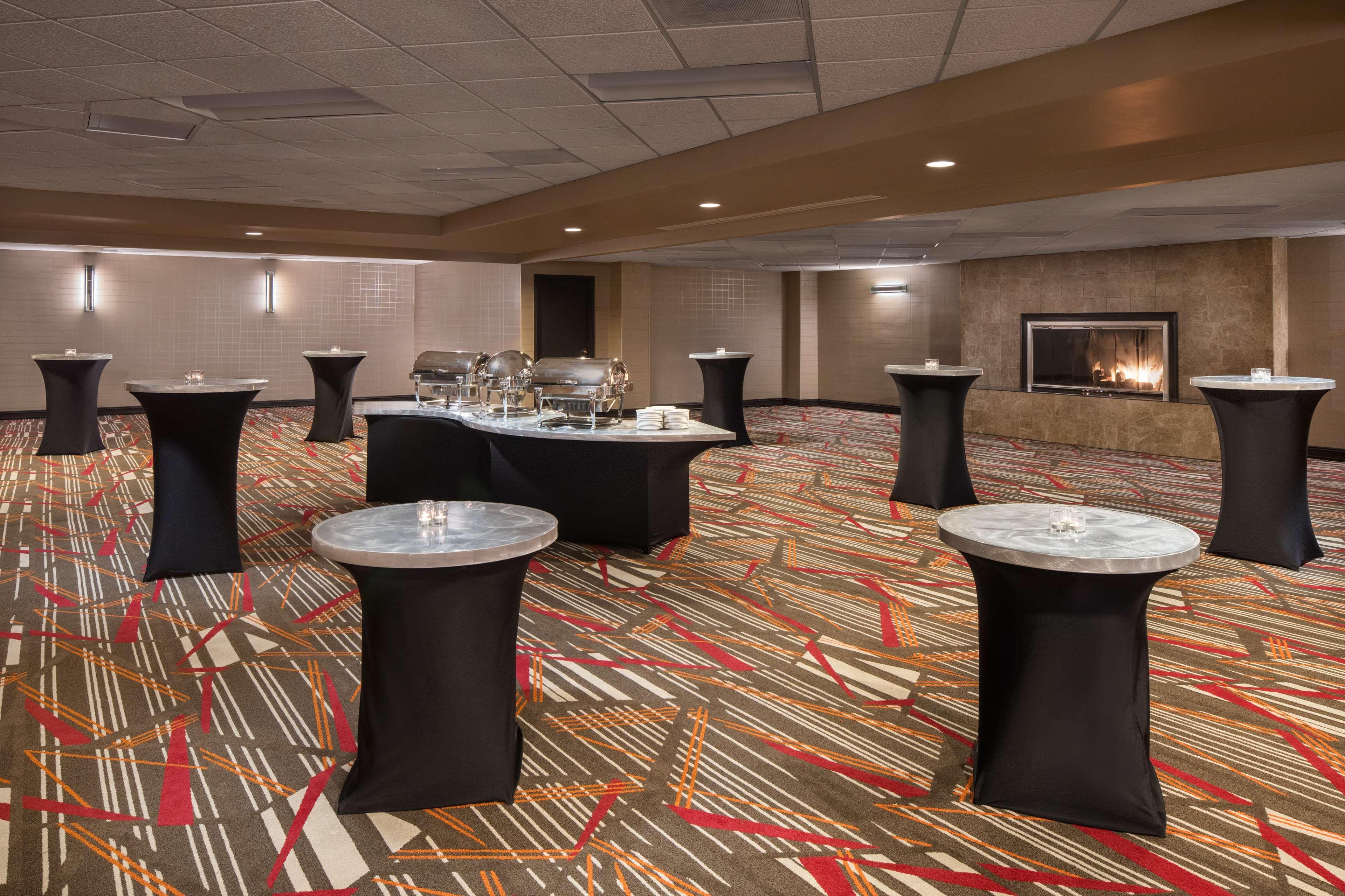Doubletree By Hilton Denver Tech Greenwood Village Exterior photo
